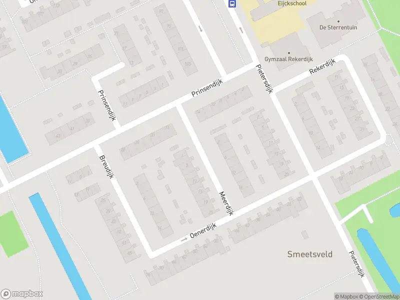 Ambulance met gepaste spoed naar de Meerdijk in Rotterdam
