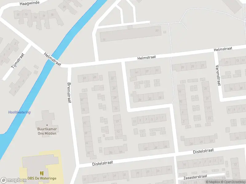 Brandweer met grote spoed naar de Duindoornstraat in Hellevoetsluis vanwege een buitenbrand