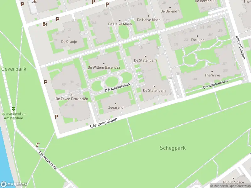 Ambulance met grote spoed naar de Céramiquelaan in Amsterdam