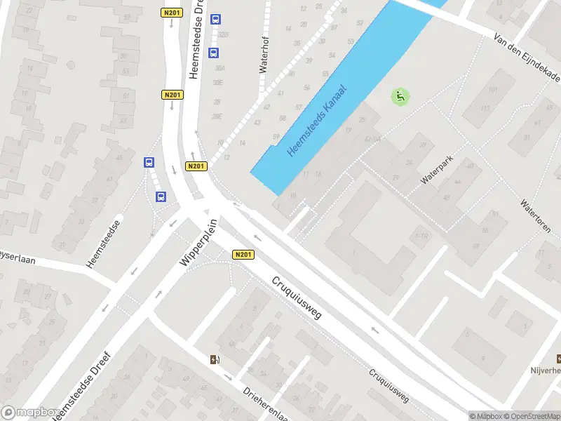 Ambulance met grote spoed naar de Waterpark in Heemstede