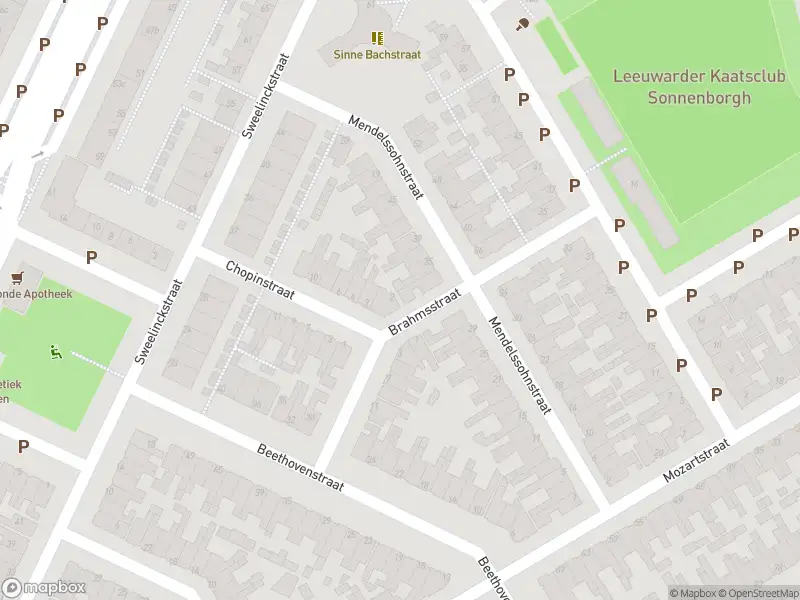 Brandweer met grote spoed naar de Schubertstraat in Leeuwarden vanwege afhijsen patient