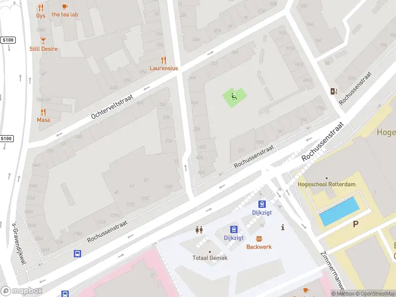 Ambulance met grote spoed naar de Saftlevenstraat in Rotterdam