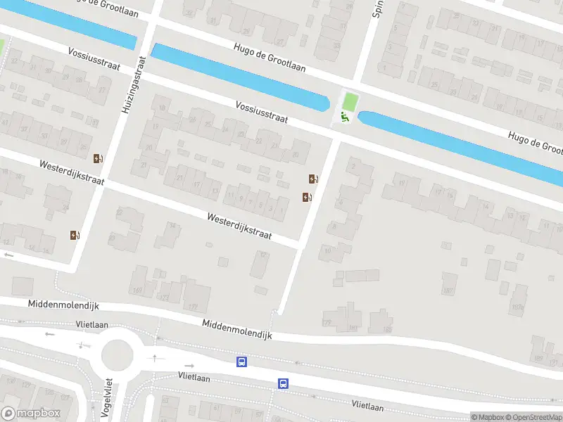 Ambulance met gepaste spoed naar de Westerdijkstraat in Ridderkerk