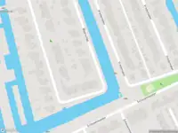 Ambulance met grote spoed naar de Waarschap in Zwaag