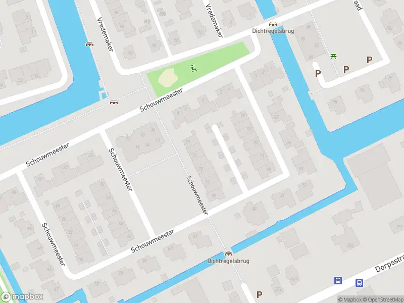 Brandweer met gepaste spoed naar de Schouwmeester in Zwaag vanwege afhijsen patient