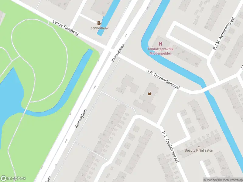 Ambulance met grote spoed naar de J.R. Thorbeckesingel in Papendrecht