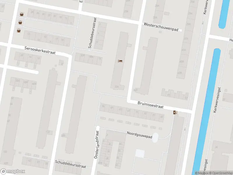 Ambulance met grote spoed naar de Bruinissestraat in Rotterdam