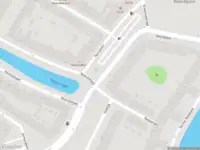 Ambulance met grote spoed naar de Crooswijksestraat in Rotterdam