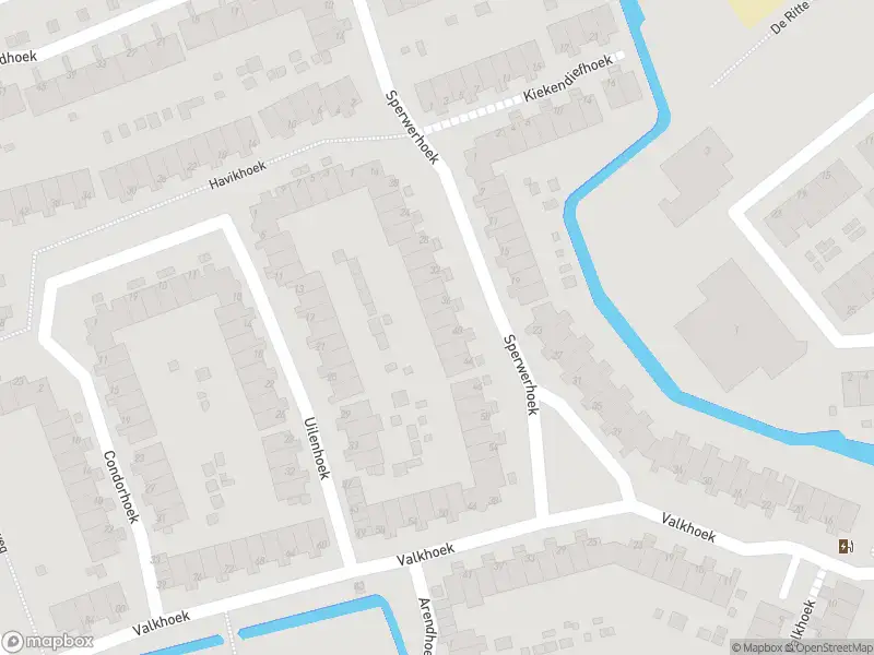 Brandweer met gepaste spoed naar de Valkhoek in Spijkenisse vanwege een buitenbrand