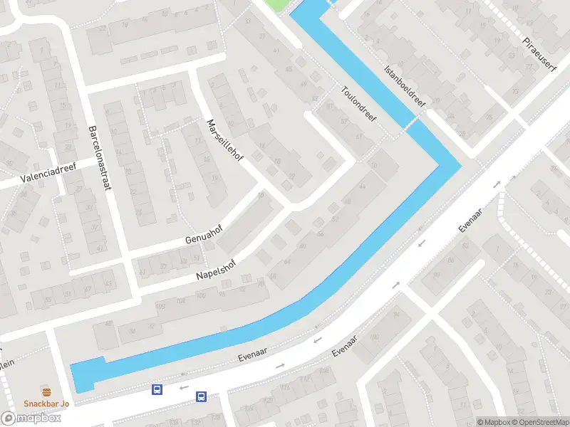 Ambulance met grote spoed naar de Napelshof in Rotterdam