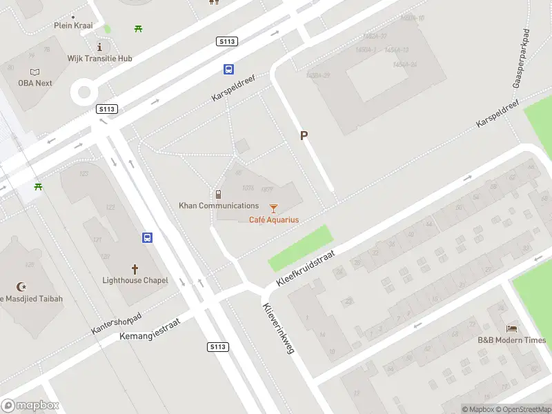 Ambulance met grote spoed naar de Klieverink in Amsterdam