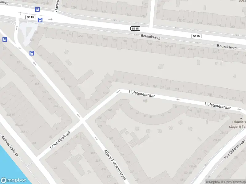 Ambulance met gepaste spoed naar de Hofstedestraat in Rotterdam