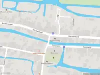 Ambulance met gepaste spoed naar de Kleine Dam in De Rijp