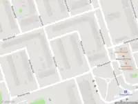 Ambulance met gepaste spoed naar de Dijkgraafplein in Amsterdam
