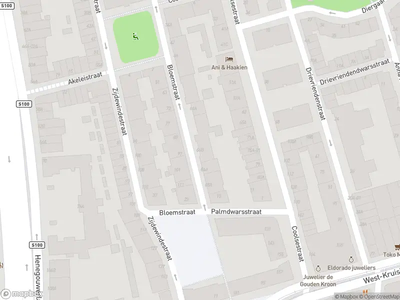 Ambulance met grote spoed naar de Bloemstraat in Rotterdam