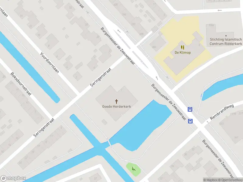 Ambulance met gepaste spoed naar de Seringenstraat in Ridderkerk