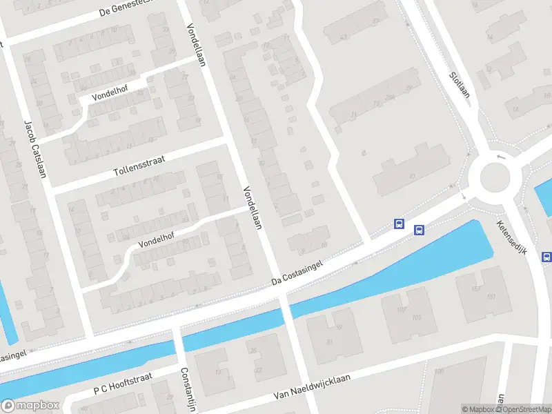 Ambulance met grote spoed naar de Vondellaan in Capelle aan den IJssel