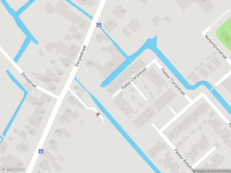 Ambulance met grote spoed naar de Pastoor Clarijsstraat in Assendelft