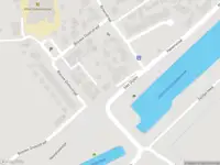 Ambulance met grote spoed naar de Het Dijkje in Goedereede