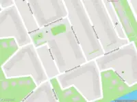 Ambulance met grote spoed naar de Spanderswoudstraat in Amsterdam