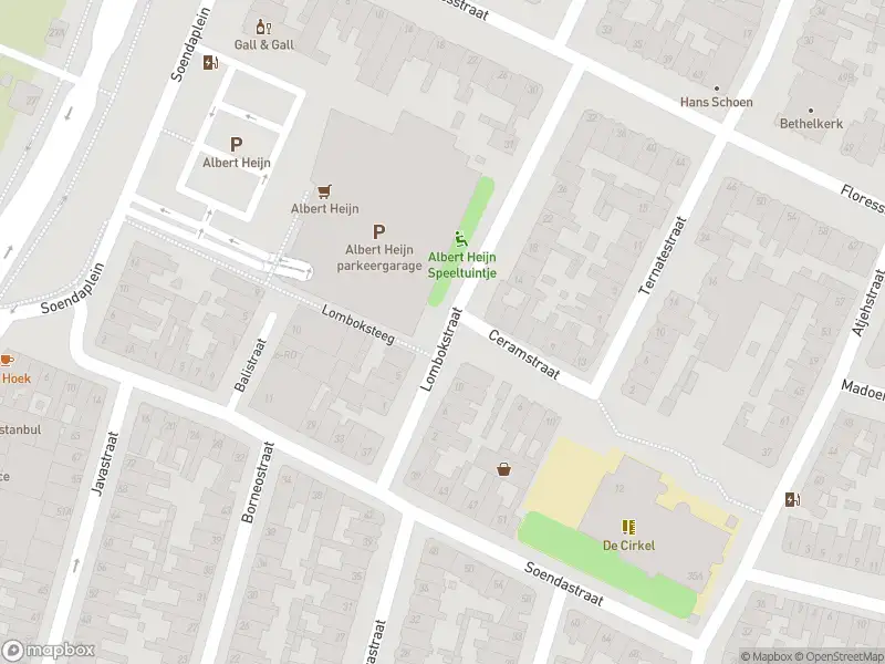 Brandweer met gepaste spoed naar de Lombokstraat in Haarlem vanwege waarnemen gaslucht