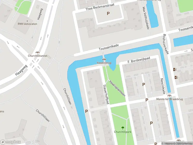 Ambulance met gepaste spoed naar de Slauerhoffpad in Leiden