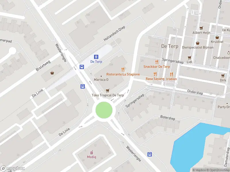 Ambulance met grote spoed naar de Hollandsch Diep in Capelle aan den IJssel