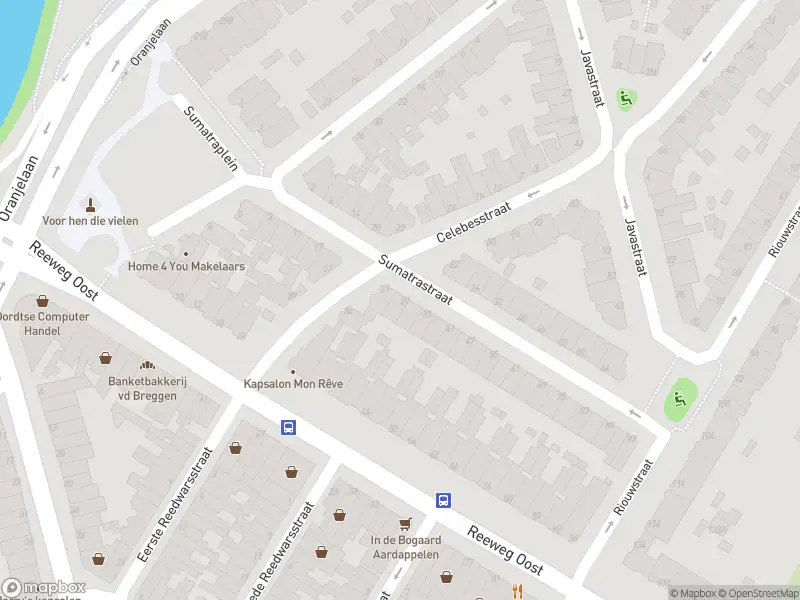 Ambulance met gepaste spoed naar de Sumatrastraat in Dordrecht