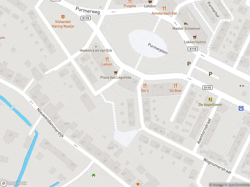 Ambulance met grote spoed naar de Nieuwendammerstraat in Amsterdam