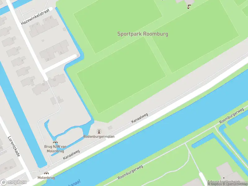 Ambulance met grote spoed naar de Lammenschansweg in Leiden