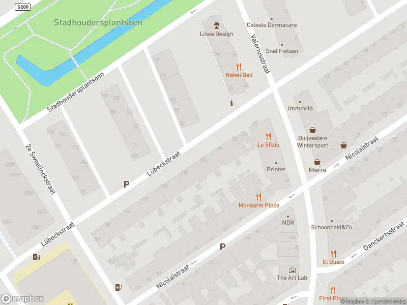 Ambulance met grote spoed naar de Verhulstplein in 's-Gravenhage