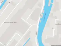 Ambulance met grote spoed naar de Goudkade in Gouda
