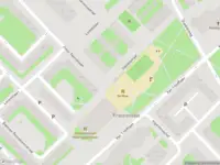 Ambulance met grote spoed naar de Snelliusstraat in Amsterdam