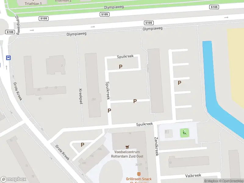 Ambulance met gepaste spoed naar de Spuikreek in Rotterdam