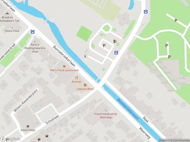 Ambulance met gepaste spoed naar de Binnenweg in Bennebroek