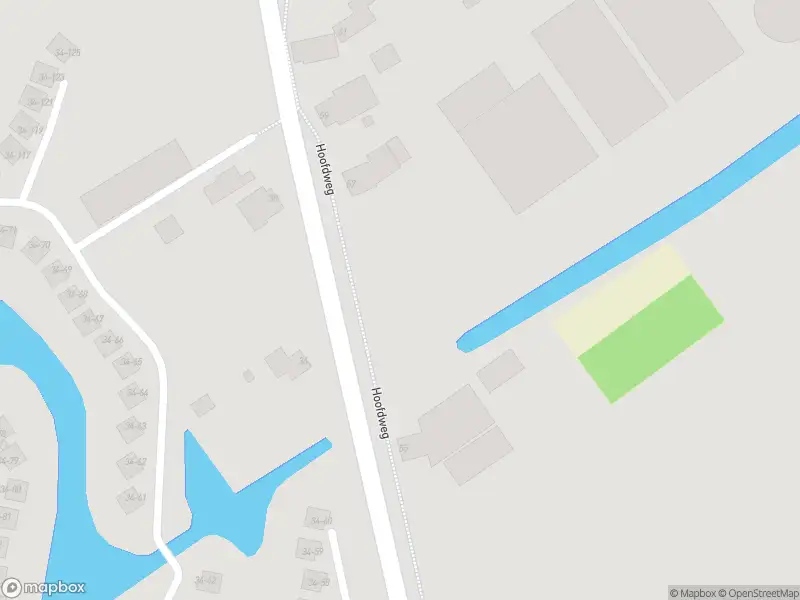 Brandweer met gepaste spoed naar de Hoofdweg in Scharmer vanwege een buitenbrand