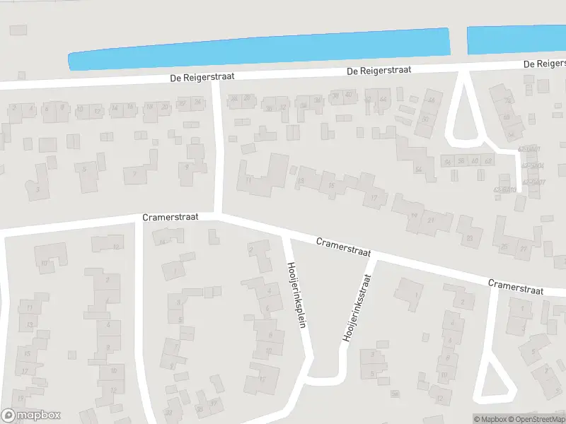 Brandweer met gepaste spoed naar de Langestraat in Delden vanwege waarnemen gaslucht