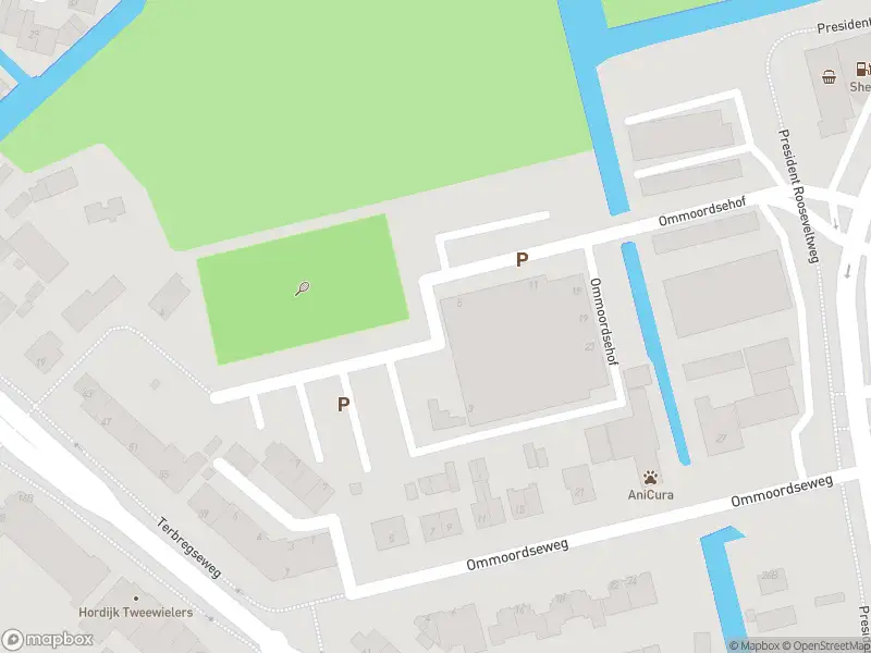 Ambulance met gepaste spoed naar de Ommoordsehof in Rotterdam