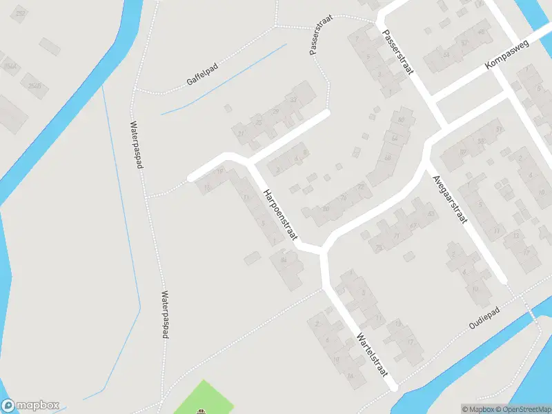 Ambulance met grote spoed naar de Harpoenstraat in Alkmaar