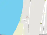 Ambulance met grote spoed naar de Strand Brouwersdam in Scharendijke