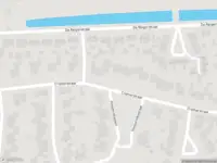 Brandweer met gepaste spoed naar de Langestraat in Delden vanwege waarnemen gaslucht