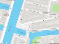 Brandweer met gepaste spoed naar de Zoutkeetsplein in Amsterdam vanwege afhijsen patient