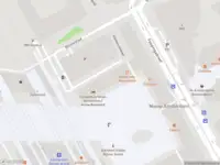 Ambulance met grote spoed naar de Hoekenrode in Amsterdam