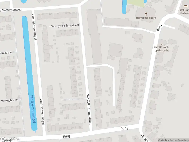 Ambulance met gepaste spoed naar de Van Zyll de Jongstraat in Pernis Rotterdam