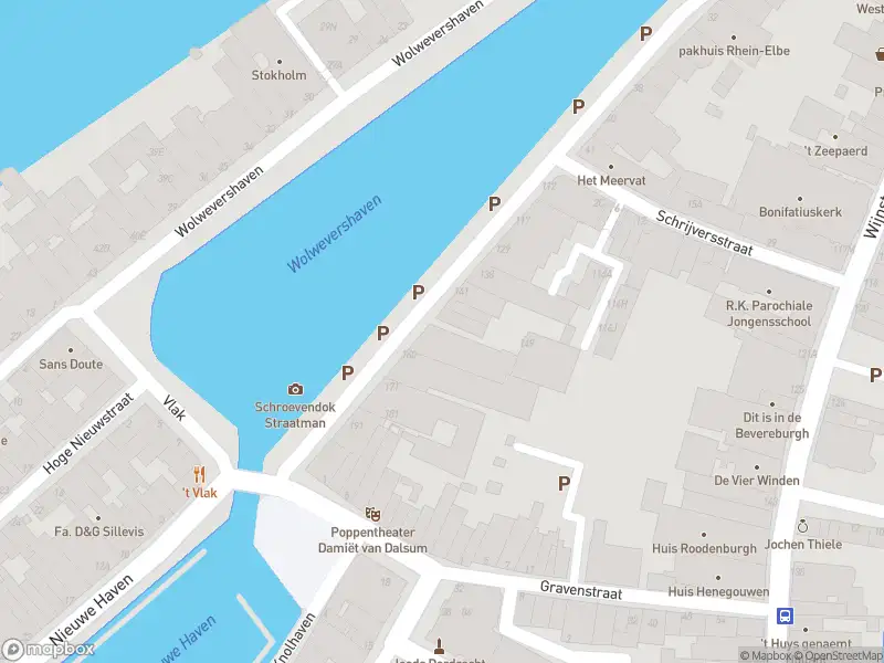 Ambulance met gepaste spoed naar de Kuipershaven in Dordrecht
