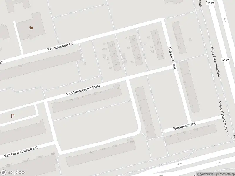 Ambulance met gepaste spoed naar de Van Heukelomstraat in Rotterdam