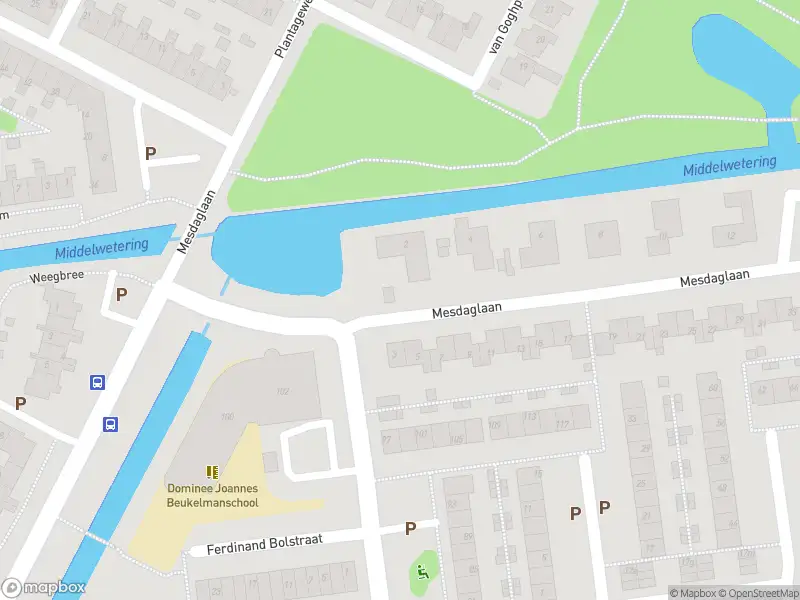 Ambulance met grote spoed naar de Mesdaglaan in Alblasserdam