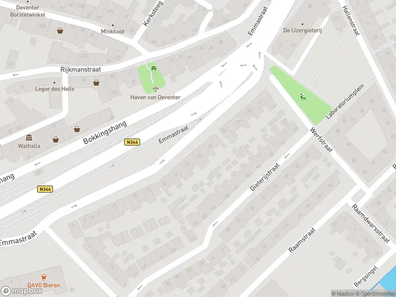Brandweer met grote spoed naar de Emmastraat in Deventer vanwege voertuigbrand