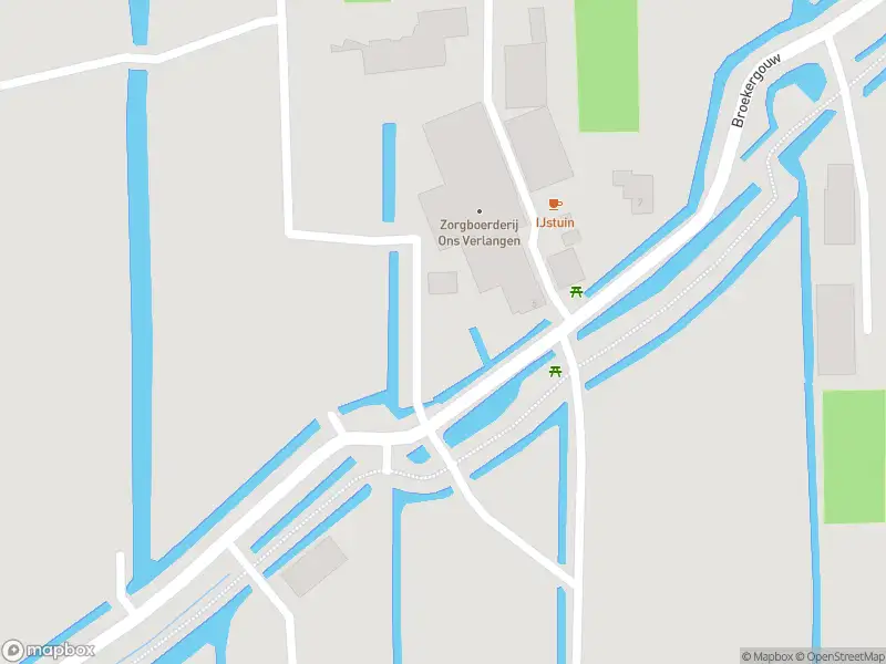 Ambulance met grote spoed naar de Middenlaan Zunderdorp in Zunderdorp