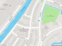 Ambulance met gepaste spoed naar de De Overtoom in Alkmaar